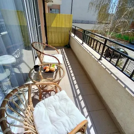 Daisy Grand Kamelia Apartmán *