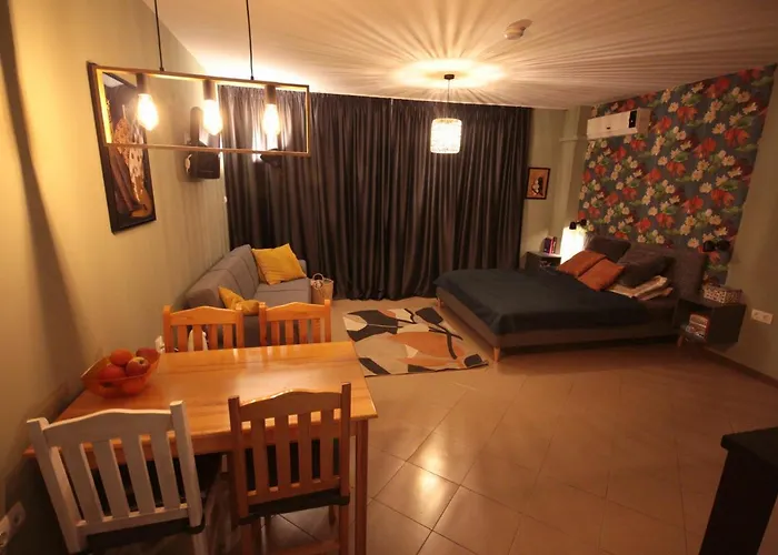 アパート Daisy Grand Kamelia サニービーチ