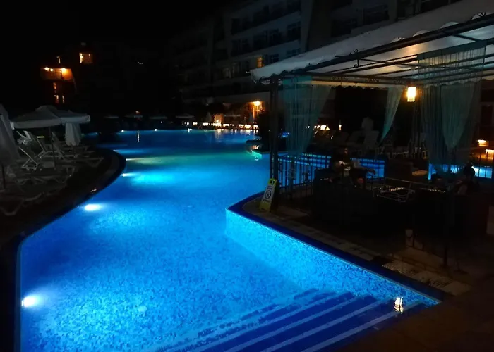 Daisy Grand Kamelia サニービーチ